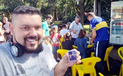 Araraquarenses criam grupo de trocas de figurinhas do Mundial Feminino!