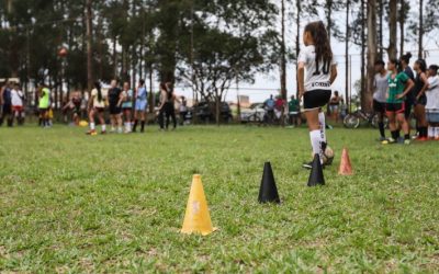 Time amador é alternativa para meninas que sonham com futebol!