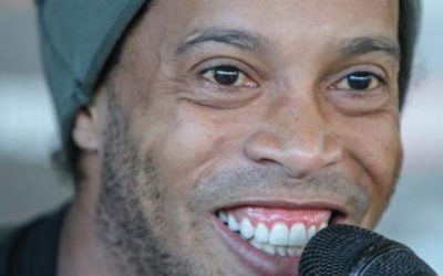 Ronaldinho Gaúcho é liberado no Paraguai após pagamento de fiança!Araraquara News!