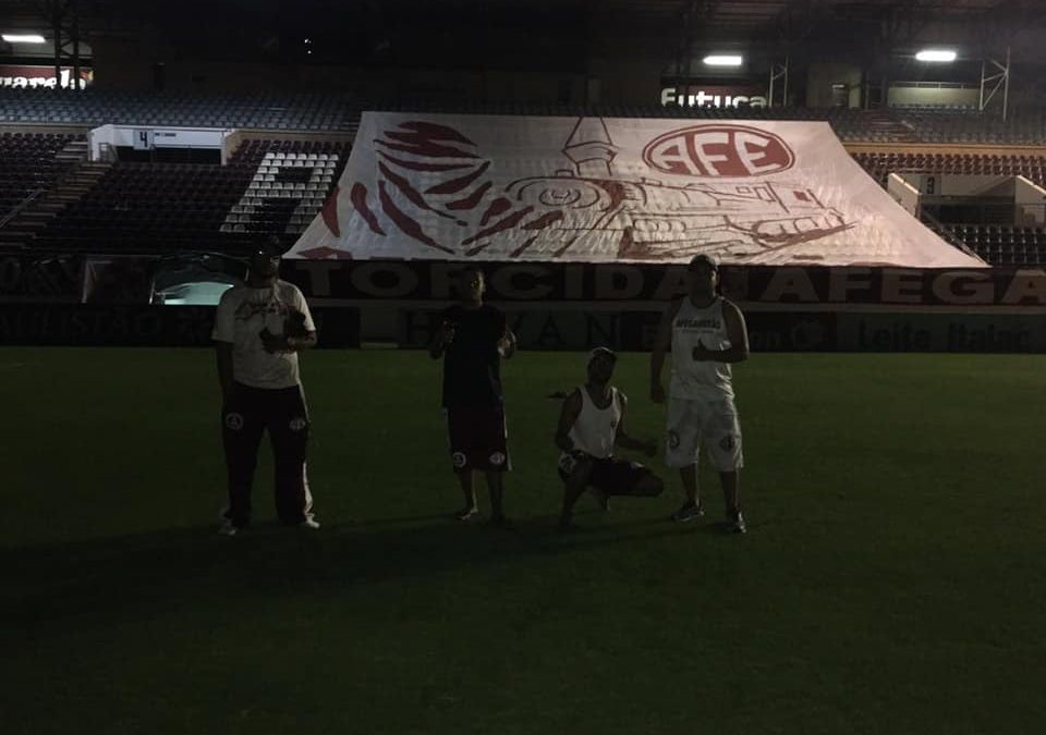 Torcida Organizada Afeganistão decora agora a Fonte Luminosa de grená!Araraquara News!29/07/2020!